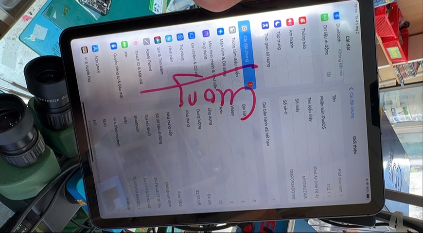 Ipad Air 4 lỗi phản quang