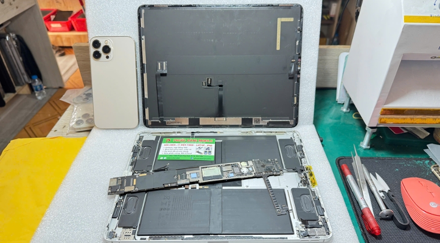 Sửa Ipad Pro 12.9 M1 liệt cảm ứng.